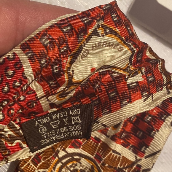 Authentic Hermes Twilly - Picture 6 of 7